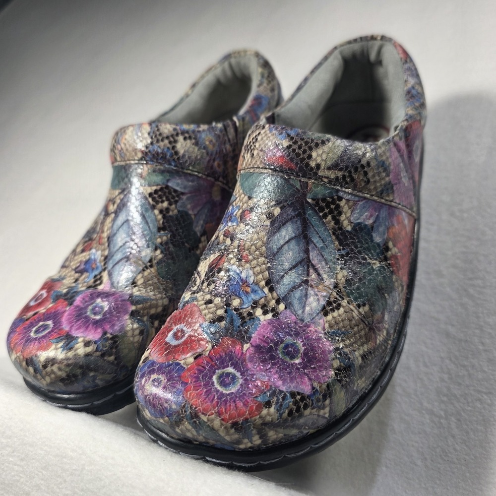 Klogs Naples Floral Snake Skin Nursing Slip On Clog Shoes Womens Size 6M